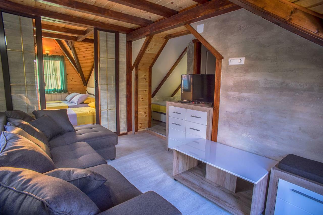 Apartmani Restoran Durmitor Жабляк Екстер'єр фото